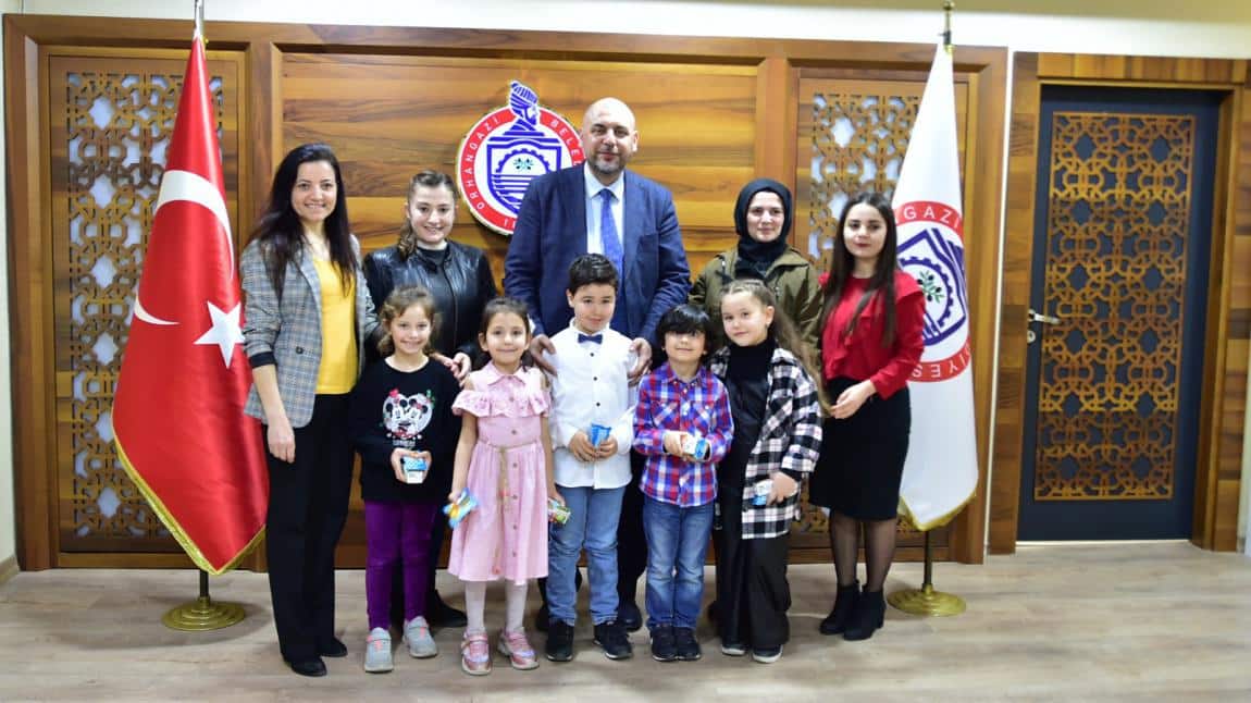 125.Yıl Anaokulu Harezmi Eğitim Modeli ekibi Orhangazi Belediye Başkanı  Bekir Aydın ı Makamında ziyaret etti.